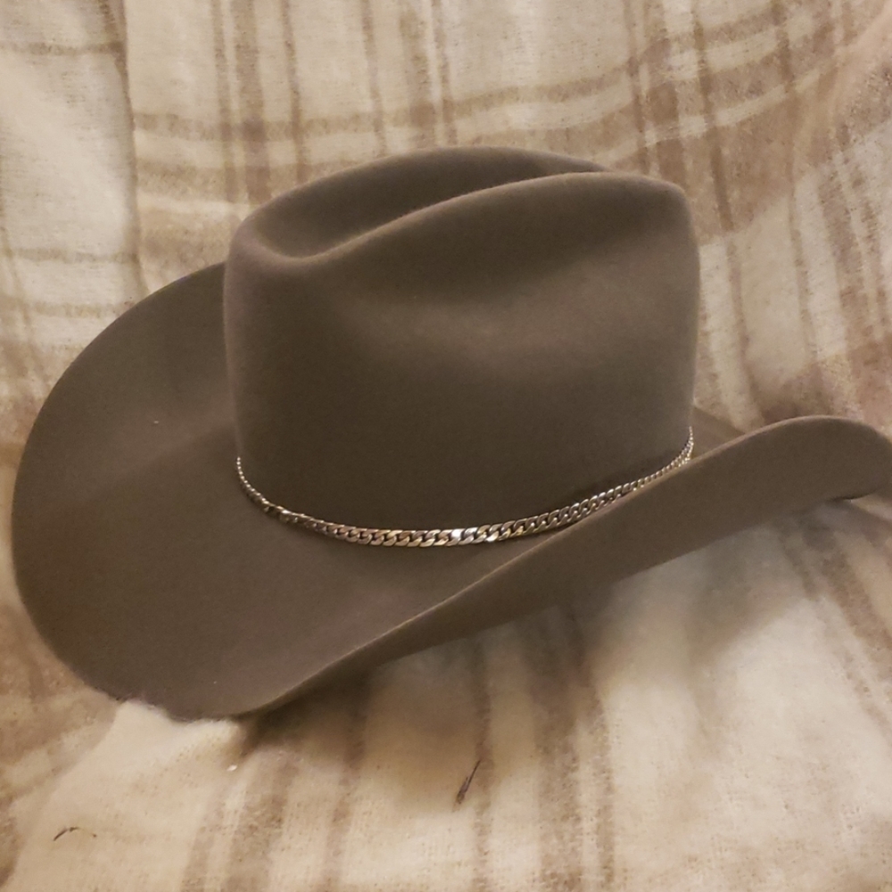 Beautiful Gladys Tamez Cowboy Hat
